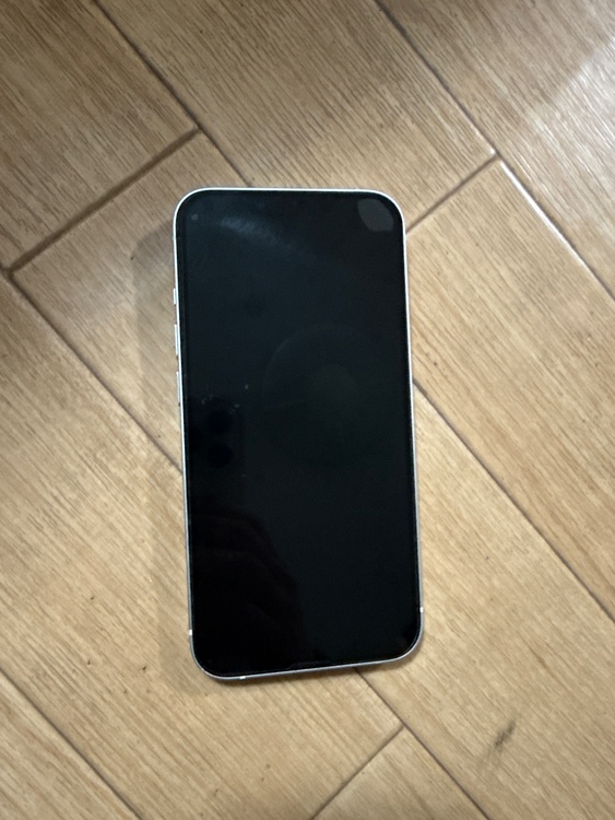 iPhone iPhone 14 128GB SIMフリー（スマホ）の商品画像 - 査定依頼日：2026年8月28日 - 最高査定価格：47,500円