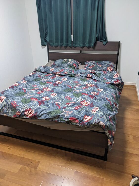 クイーンサイズベッド（家具・寝具）の商品画像 - 査定依頼日：2025年9月29日 - 最高査定価格：3,000円