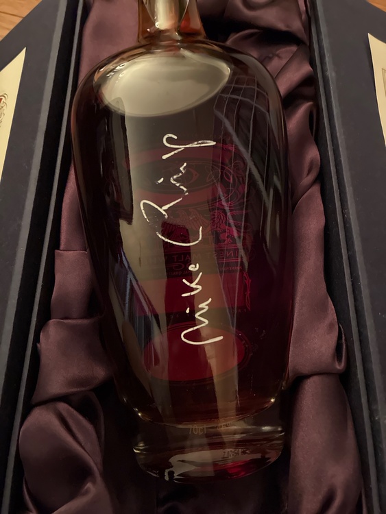 Imperial Tribute （お酒）の商品画像 - 査定依頼日：2026年5月9日 - 最高査定価格：10,000円
