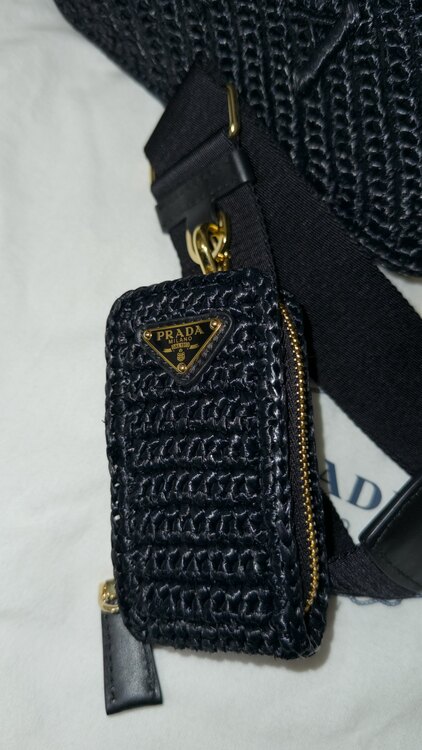 プラダ  （ブランドバッグ）の商品画像 - 査定依頼日：2025年1月19日 - 最高査定価格：165,000円