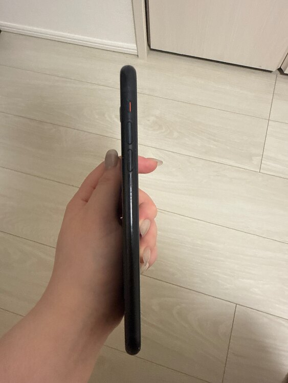 iPhoneXR ブラック 128GB（スマホ）の商品画像 - 査定依頼日：2025年4月30日 - 最高査定価格：13,000円