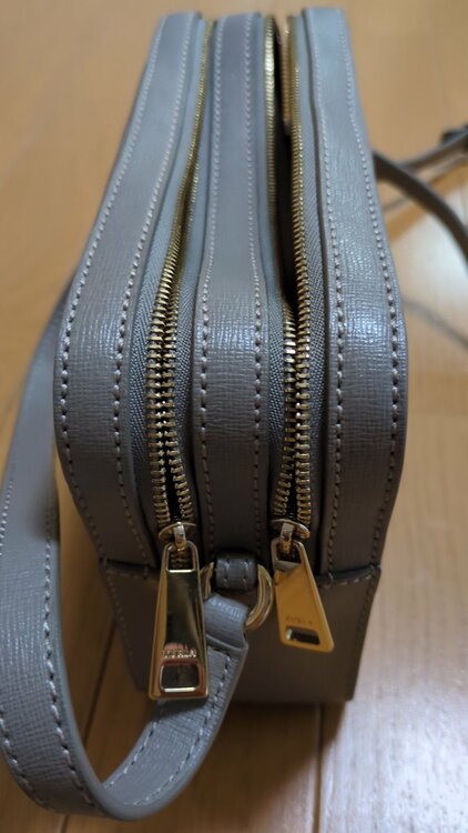 ショルダーバック（ブランドバッグ）の商品画像 - 査定依頼日：2026年4月1日 - 最高査定価格：100,000円