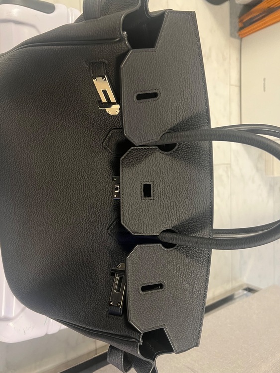 エルメス バーキン （ブランドバッグ）の商品画像 - 査定依頼日：2025年10月25日 - 最高査定価格：2,400,000円