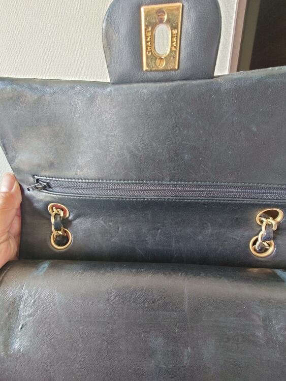 ダブルフラップマトラッセ/型番A01112（ブランドバッグ）の商品画像 - 査定依頼日：2025年7月13日 - 最高査定価格：300,000円