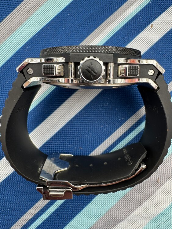 ウブロ ビックバン 301.sb.131.rx 44mm セラミック（高級時計）の商品画像 - 査定依頼日：2025年5月25日 - 最高査定価格：780,000円