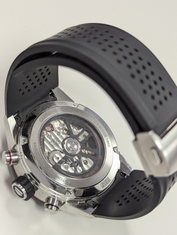 タグホイヤー カレラ CBG2010WUU832（高級時計）の商品画像 - 査定依頼日：2025年6月22日 - 最高査定価格：410,000円