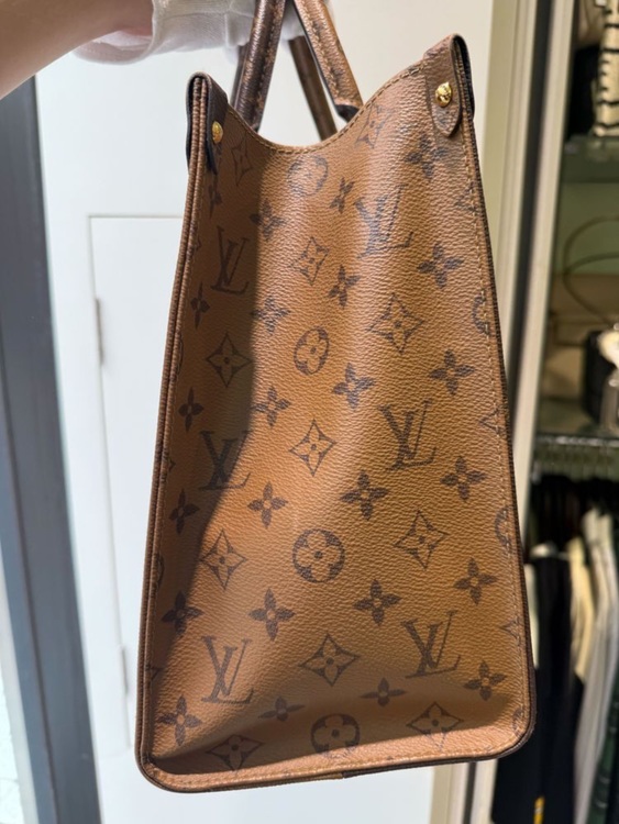 ルイヴィトン　オンザゴー MM（ブランドバッグ）の商品画像 - 査定依頼日：2025年9月21日 - 最高査定価格：220,000円