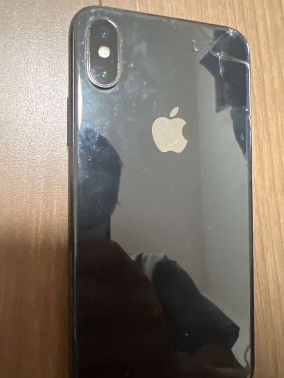 iPhone iPhoneX 64GB SIMフリー（スマホ）の商品画像 - 査定依頼日：2026年9月17日 - 最高査定価格：3,500円