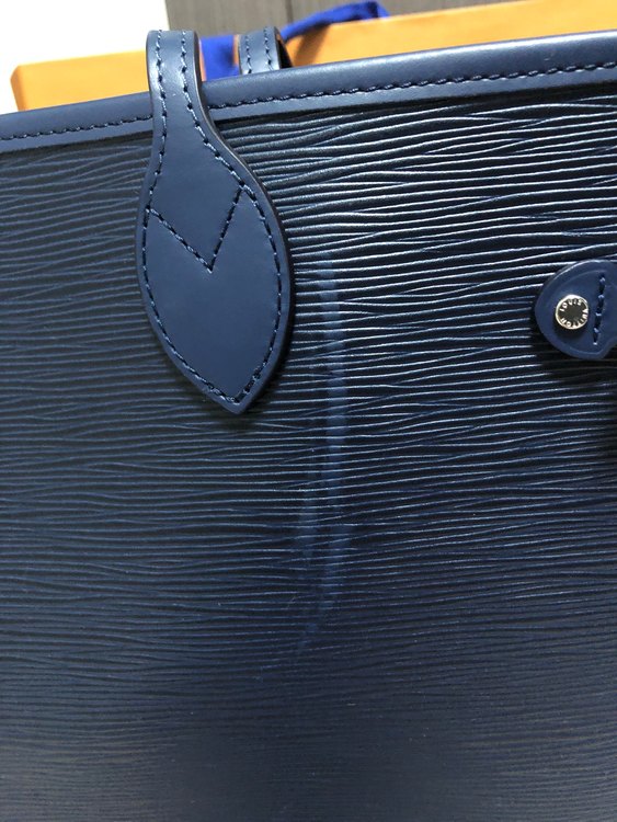 ルイヴィトン エピ （ブランドバッグ）の商品画像 - 査定依頼日：2022年10月22日 - 最高査定価格：100,000円