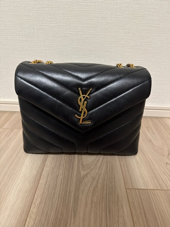 イブサンローラン  （ブランドバッグ）の商品画像 - 査定依頼日：2025年5月3日 - 最高査定価格：200,000円