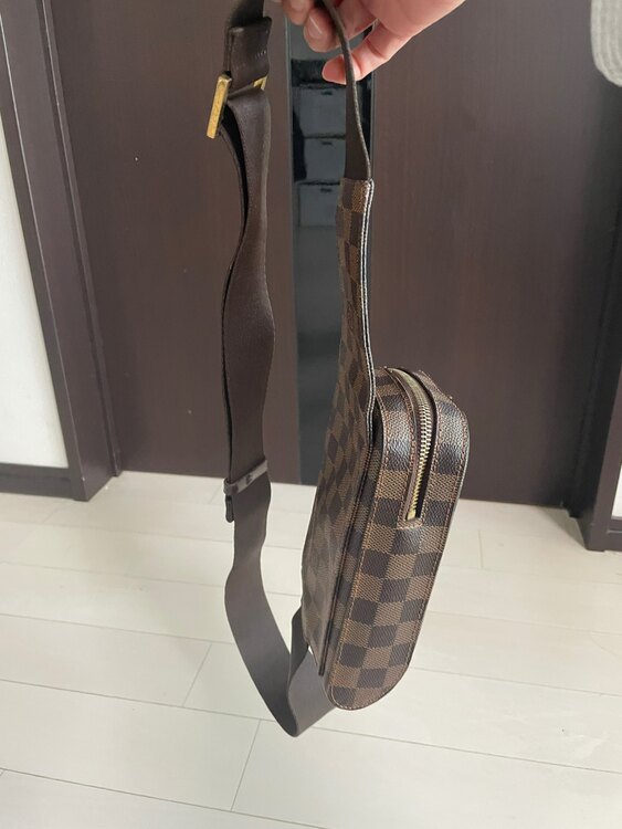 ショルダーバッグ（ブランドバッグ）の商品画像 - 査定依頼日：2025年4月3日 - 最高査定価格：70,000円