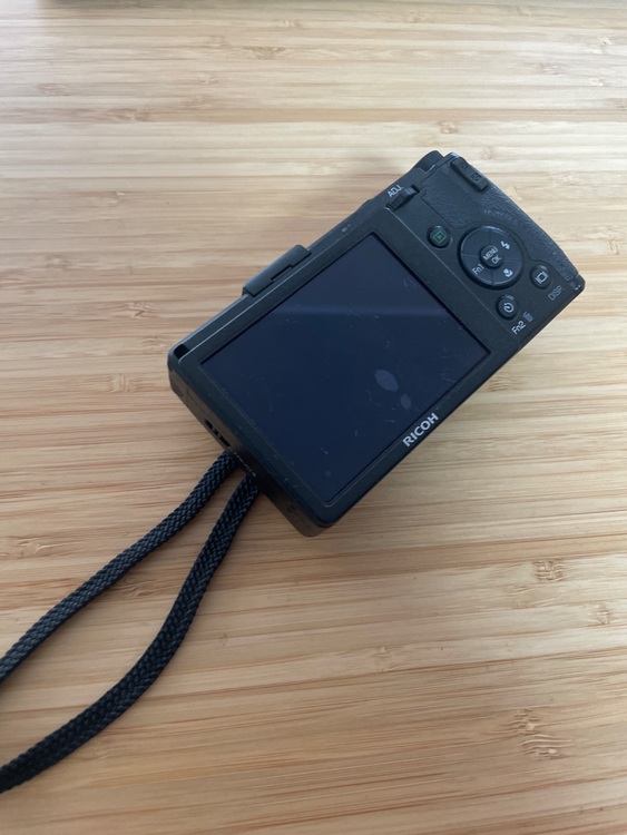 GR digital Ⅳ（カメラ）の商品画像 - 査定依頼日：2025年11月3日 - 最高査定価格：33,000円