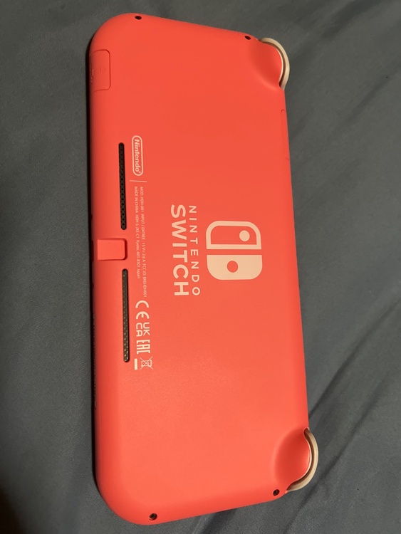 Nintendo Switch Lite本体コーラル（ゲーム機本体・ゲームソフト）の商品画像 - 査定依頼日：2026年3月3日 - 最高査定価格：8,100円