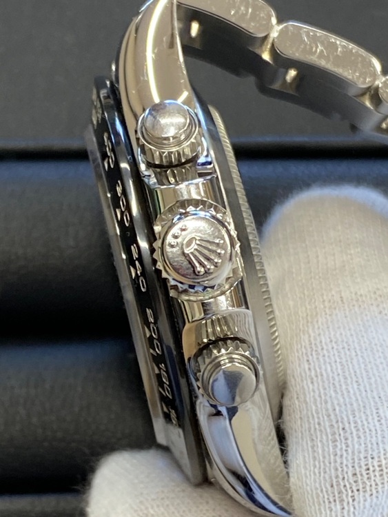 ロレックス デイトナ 116500lm（高級時計）の商品画像 - 査定依頼日：2025年11月16日 - 最高査定価格：4,150,000円