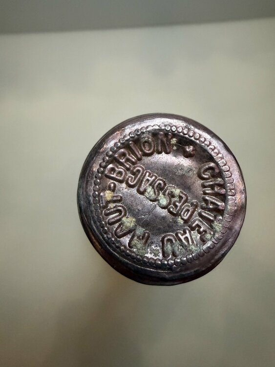 シャトー・オー・ブリオン Chateau Haut-Brion 1961（お酒）の商品画像 - 査定依頼日：2026年7月1日 - 最高査定価格：78,000円