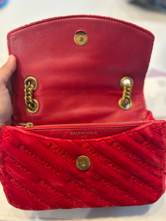 チェーンショルダーバッグ（ブランドバッグ）の商品画像 - 査定依頼日：2025年8月13日 - 最高査定価格：50,000円