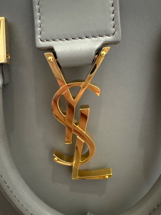 イブサンローラン  （ブランドバッグ）の商品画像 - 査定依頼日：2026年3月31日 - 最高査定価格：110,000円