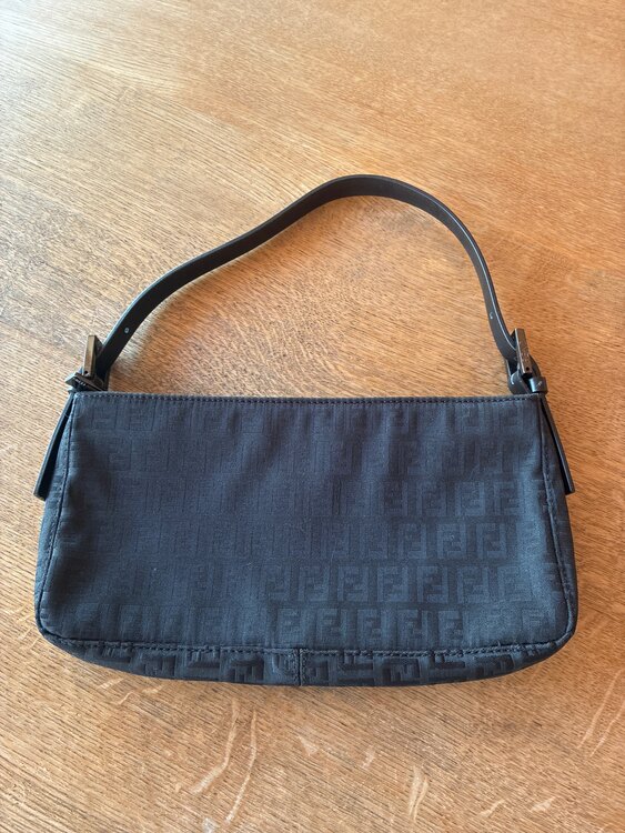 ハンドバッグ（ブランドバッグ）の商品画像 - 査定依頼日：2025年4月30日 - 最高査定価格：50,000円