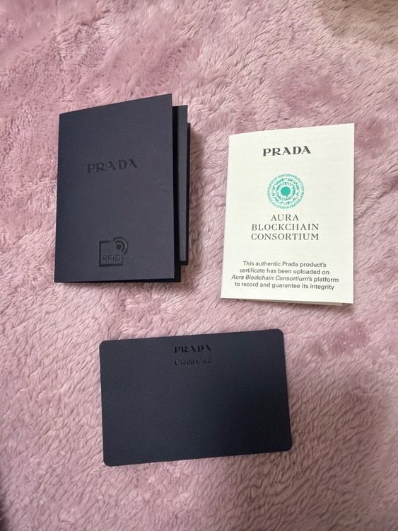 プラダ  （ブランドバッグ）の商品画像 - 査定依頼日：2026年4月7日 - 最高査定価格：33,000円