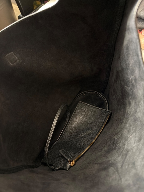 イブサンローラン  （ブランドバッグ）の商品画像 - 査定依頼日：2026年2月28日 - 最高査定価格：240,000円