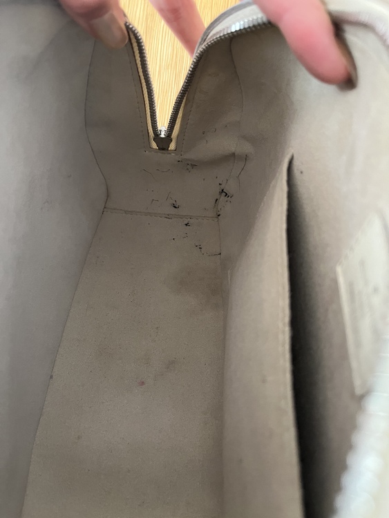 ジャスミン（ブランドバッグ）の商品画像 - 査定依頼日：2022年9月23日 - 最高査定価格：23,000円