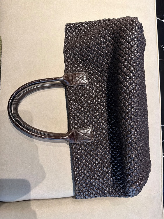 ボッテガ・ヴェネタ  （ブランドバッグ）の商品画像 - 査定依頼日：2025年11月6日 - 最高査定価格：500,000円