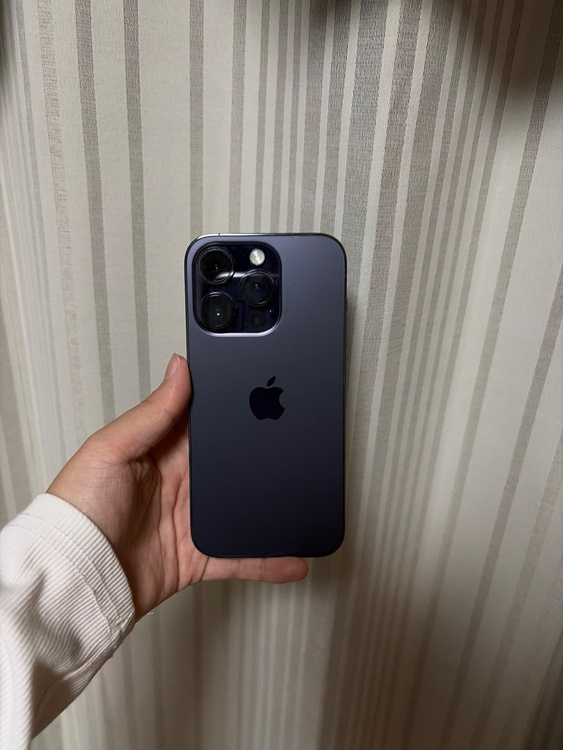iPhone iPhone 14 Pro 128GB au（スマホ）の商品画像 - 査定依頼日：2026年9月12日 - 最高査定価格：68,000円