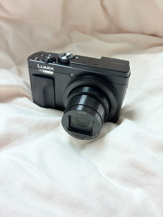 LUMIXTZ95D（カメラ）の商品画像 - 査定依頼日：2026年4月22日 - 最高査定価格：46,000円