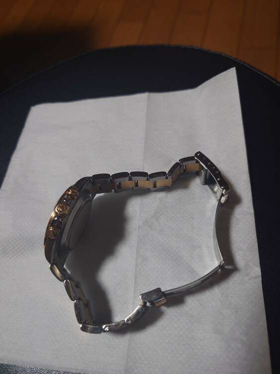 ロレックス デイトナ 16523GO（高級時計）の商品画像 - 査定依頼日：2025年4月22日 - 最高査定価格：2,200,000円