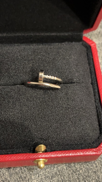 カルティエ ジュストアンクル スモールモデル K18ホワイトゴールド リング　（金・貴金属）の商品画像 - 査定依頼日：2025年9月18日 - 最高査定価格：100,000円