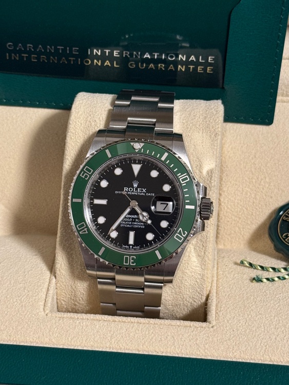 ロレックス サブマリーナー 126610LV（高級時計）の商品画像 - 査定依頼日：2026年1月22日 - 最高査定価格：2,370,000円