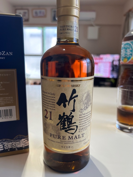 竹鶴21年 ピュアモルト（お酒）の商品画像 - 査定依頼日：2026年10月8日 - 最高査定価格：60,000円