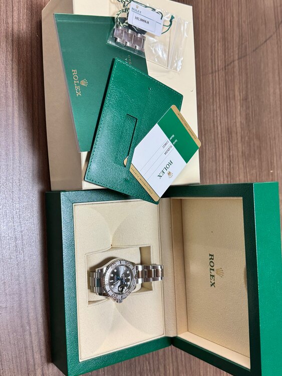 ロレックス ヨットマスター 11662（高級時計）の商品画像 - 査定依頼日：2024年12月17日 - 最高査定価格：1,770,000円