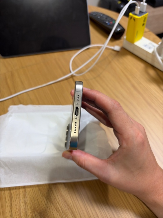iPhone iPhone 15 Pro 256GB SIMフリー（スマホ）の商品画像 - 査定依頼日：2026年7月10日 - 最高査定価格：90,000円