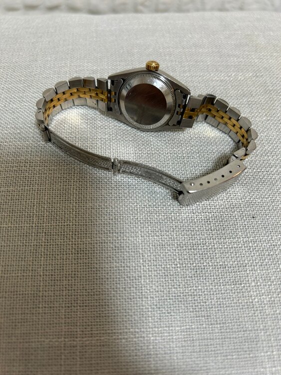 ロレックス デイトナ 6917（高級時計）の商品画像 - 査定依頼日：2025年1月19日 - 最高査定価格：600,000円