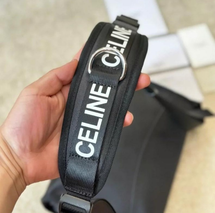 セリーヌ　ショルダーバッグ（ブランドバッグ）の商品画像 - 査定依頼日：2025年7月24日 - 最高査定価格：150,000円