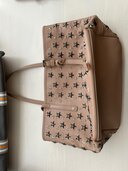 バッグ　スタッズ（ブランドバッグ）の商品画像 - 査定依頼日：2024年11月15日 - 最高査定価格：10,000円