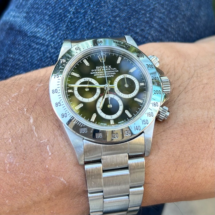 ロレックス デイトナ 1652（高級時計）の商品画像 - 査定依頼日：2025年7月20日 - 最高査定価格：3,400,000円