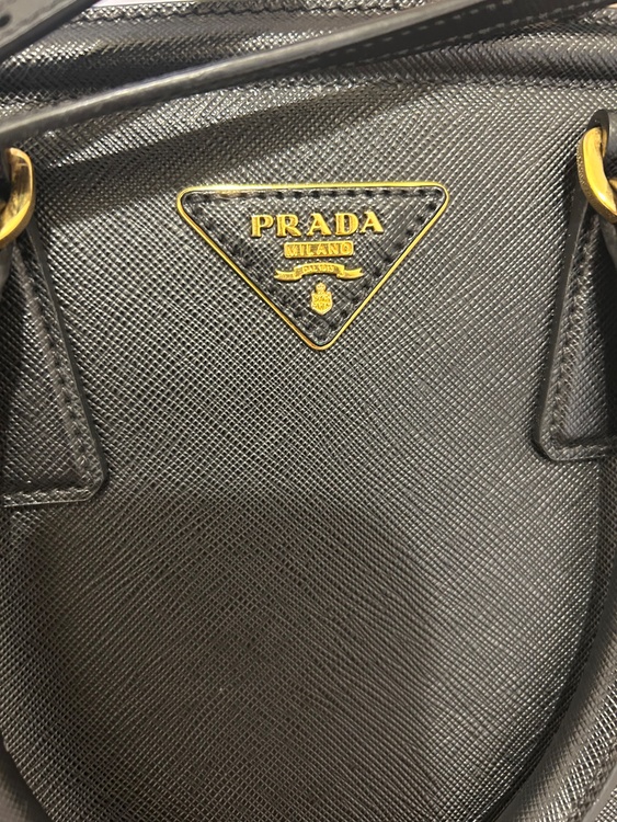 プラダ  （ブランドバッグ）の商品画像 - 査定依頼日：2026年2月10日 - 最高査定価格：80,000円