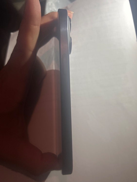 iPhone 15 Pro 128GB docomo（スマホ）の商品画像 - 査定依頼日：2026年5月4日 - 最高査定価格：116,000円