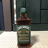 ジャックダニエル　グリーンラベル（お酒）の商品画像 - 査定依頼日：2020年2月23日 - 最高査定価格：10,000円