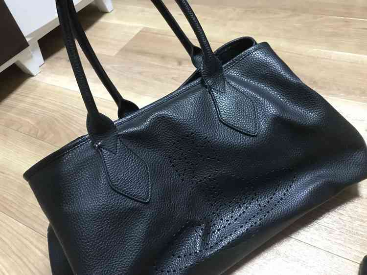 ヴィヴィアン・ウェストウッド トートバッグ（ブランドバッグ）の商品画像 - 査定依頼日：2019年8月28日 - 最高査定価格：6,000円