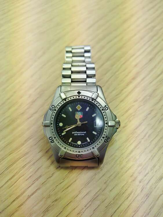 タグホイヤー その他 962-013F（高級時計）の商品画像 - 査定依頼日：2025年5月9日 - 最高査定価格：30,000円