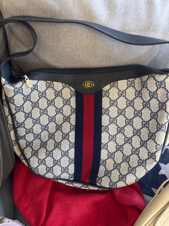 GUCCI ミニボストン269876 525040（ブランドバッグ）の商品画像 - 査定依頼日：2026年10月8日 - 最高査定価格：181,000円
