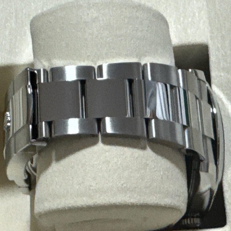 ロレックス デイトジャスト41mm  126300 アズーロブルー（高級時計）の商品画像 - 査定依頼日：2025年6月20日 - 最高査定価格：1,380,000円