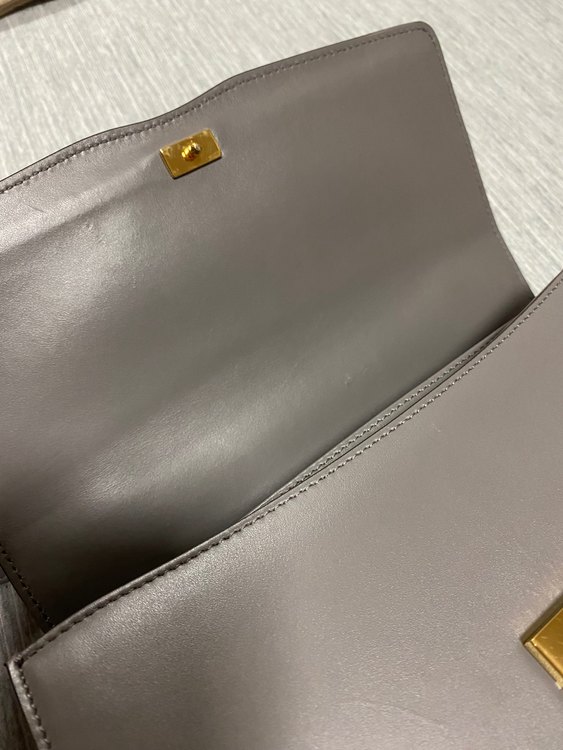 GUCCIズゥミ ホースビット（ブランドバッグ）の商品画像 - 査定依頼日：2023年8月29日 - 最高査定価格：95,000円