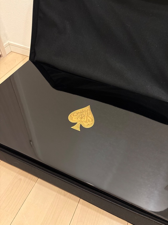 アルマンドアタッシュケース（お酒）の商品画像 - 査定依頼日：2026年1月4日 - 最高査定価格：300,000円