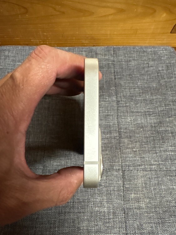 iPhone 13 128GB SIMフリー（スマホ）の商品画像 - 査定依頼日：2026年1月28日 - 最高査定価格：37,000円