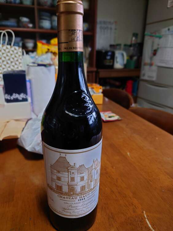 シャトーオーブリオン1994（お酒）の商品画像 - 査定依頼日：2025年4月9日 - 最高査定価格：50,000円
