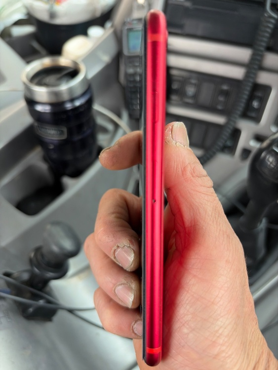 iPhone SE (第 2 世代) 256GB SIMフリー（スマホ）の商品画像 - 査定依頼日：2026年2月16日 - 最高査定価格：20,000円